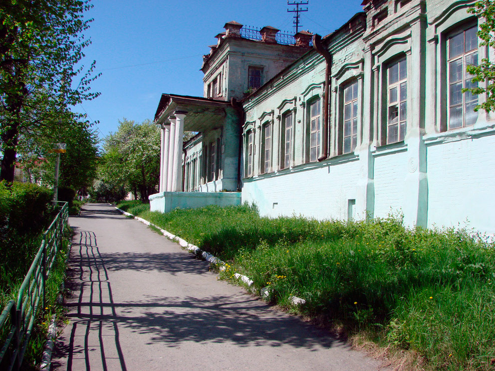 zdanie-starogo-zavodoupravleniya
