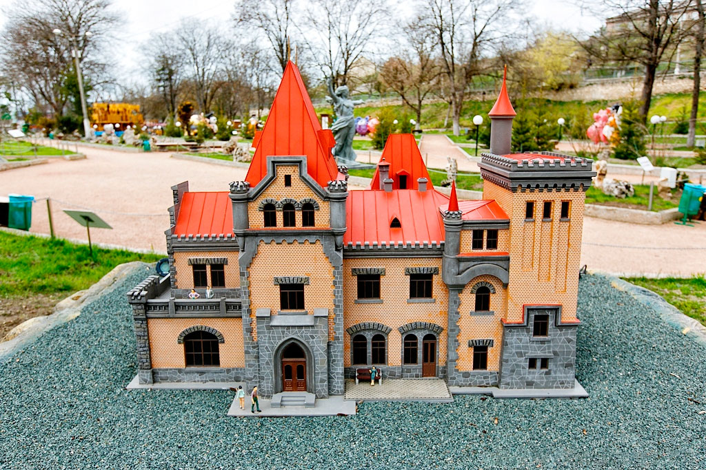 crimea-park-in-miniature-alushta