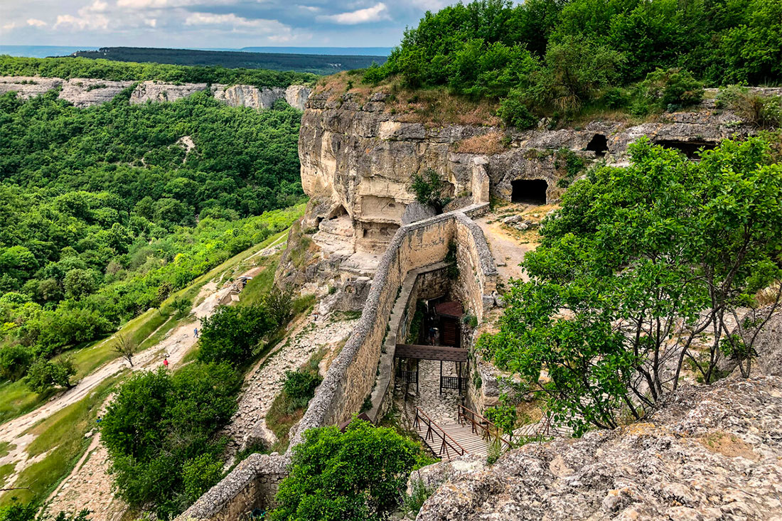 cave-city-chufut-kale