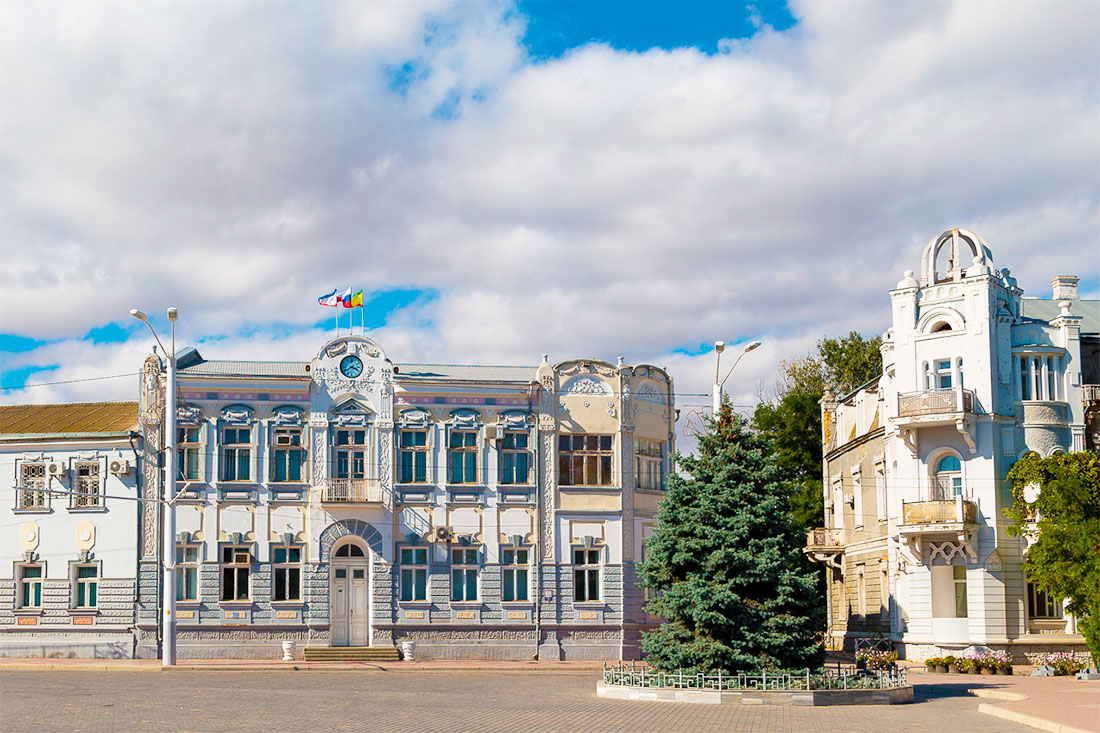 theatre-square