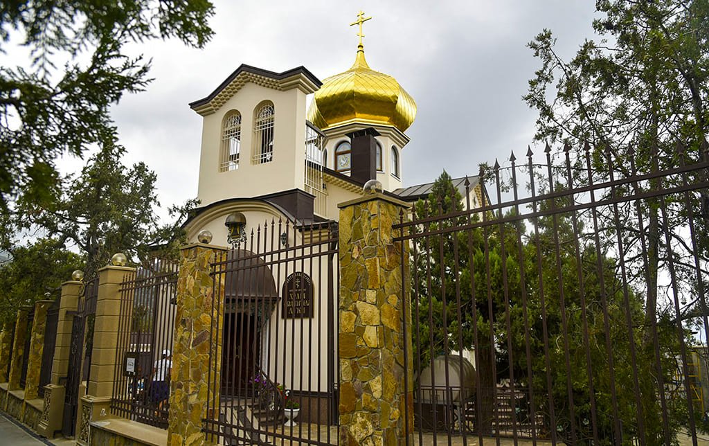 TSerkov-Luki-Vojno-YAsenetskogo
