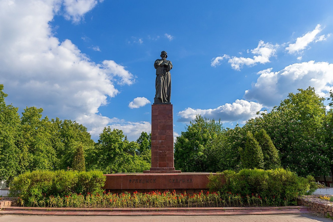 08-24-ne6mf0-pamyatnik-frantsisku-skorine.cd9f7e96