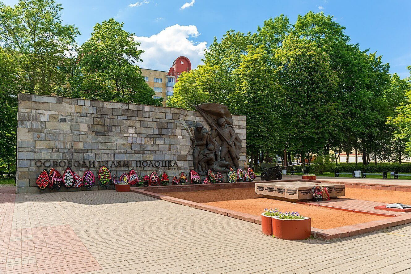 pamyatnik-osvoboditelyam-polotska