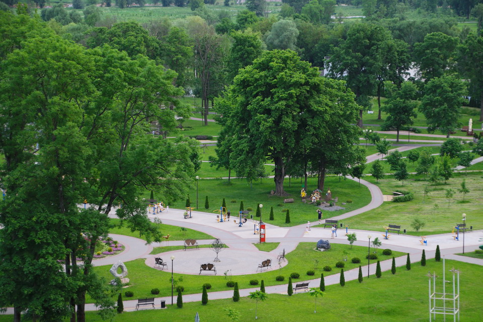 Podnikole02