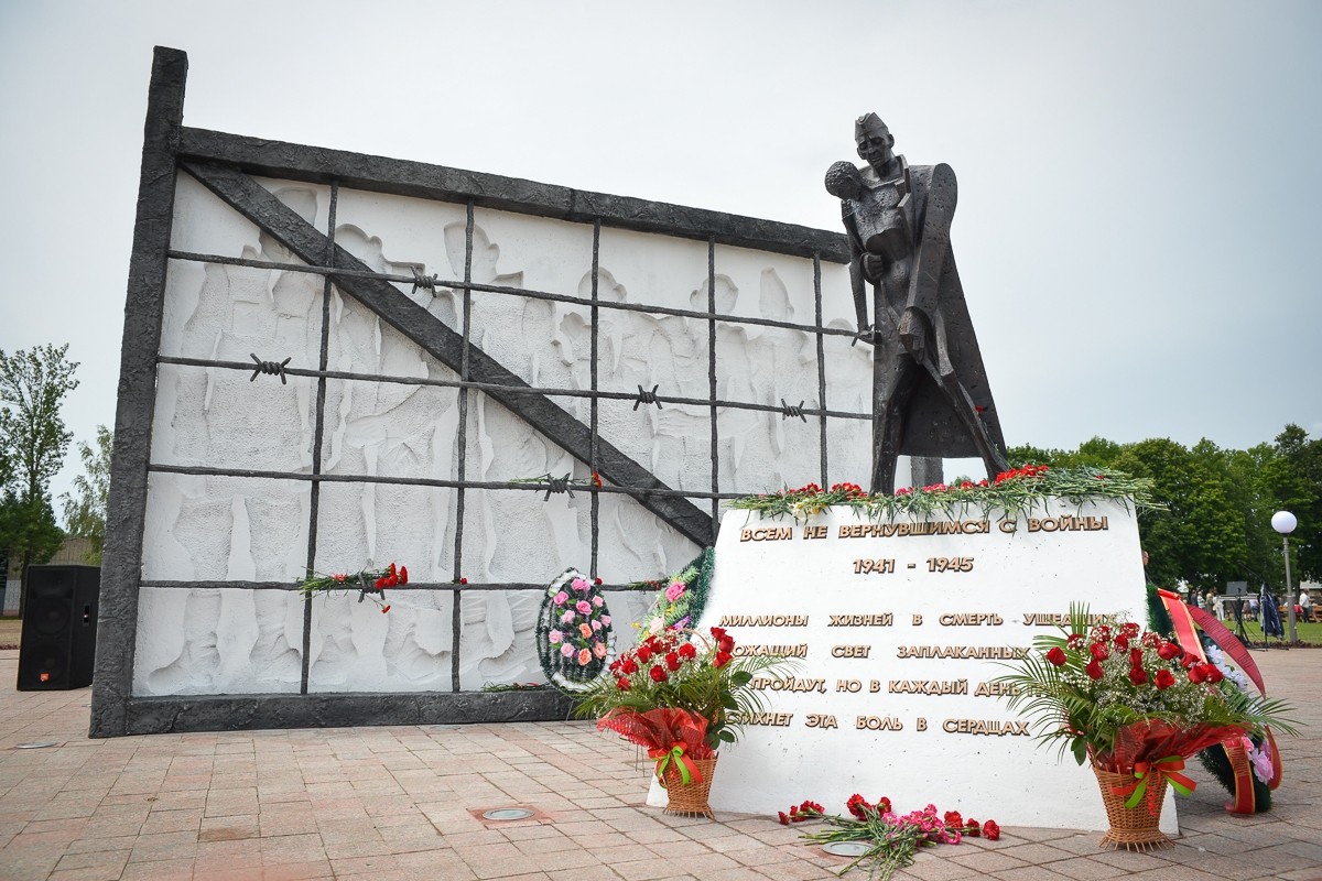 10-16-emtixn-memorialnyy-kompleks-zhertvam-fashizma