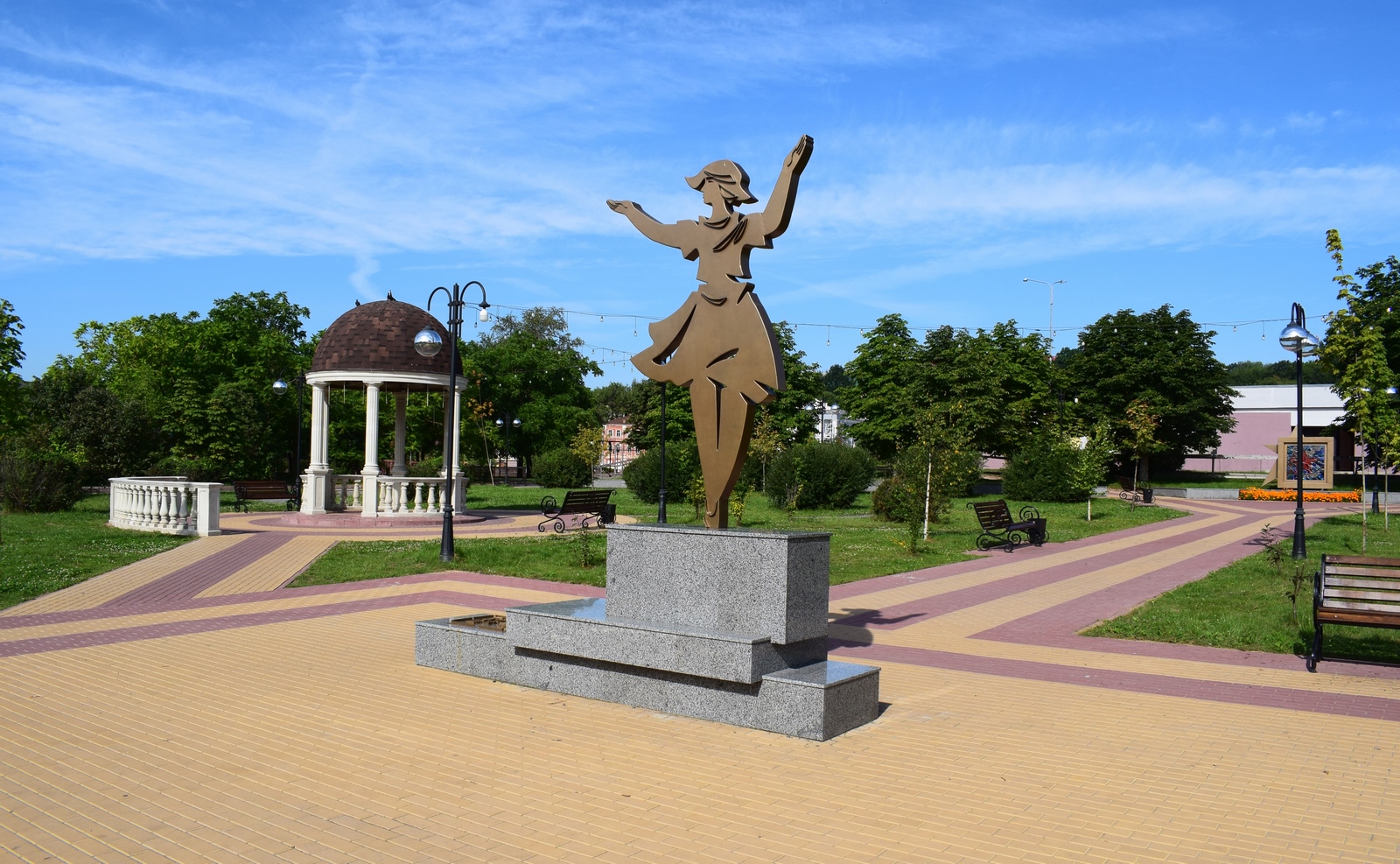 Skver-Druzhby-narodov