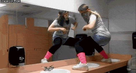 gifs-flash-dance-blooper