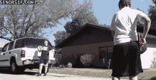 funny-gifs-magic-vs-melee-weapons