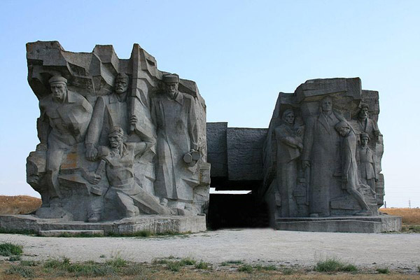 69981184_1296410124_899_or