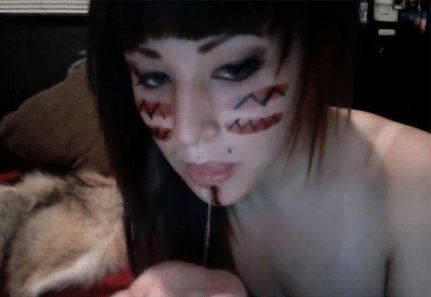 гифки-песочница-эротики-эротика-лижет-ладонь-537593