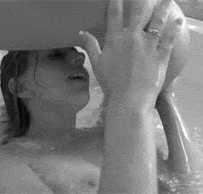 лесби лейк в воде