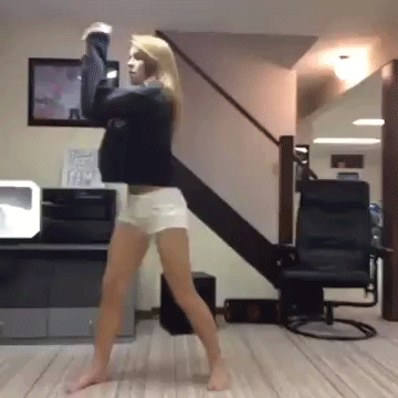 гифки-девушка-танец-908176