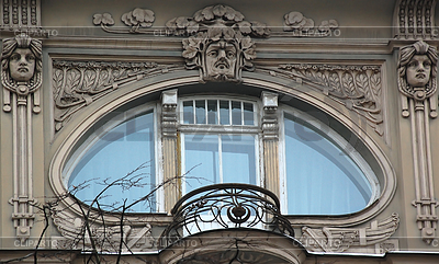 3298429-art-nouveau-window