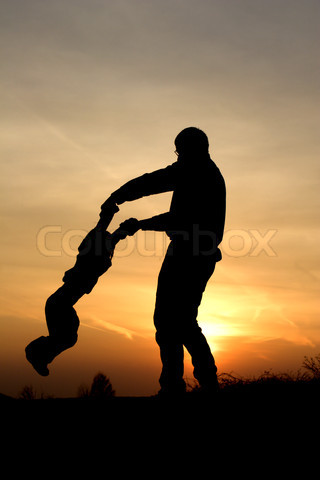 3357915-20714-father-and-daughter-love-in-sunset