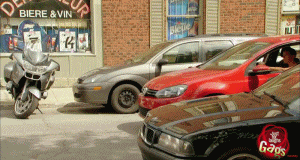 бабульки переходят дорогу