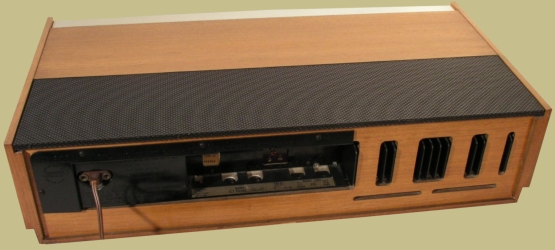 grundig-rtv-600-back