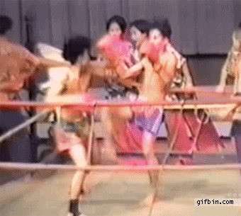 1306866751_kickboxer_punches_girl_in_the_audience