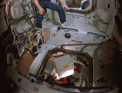 space-shuttle-move-in