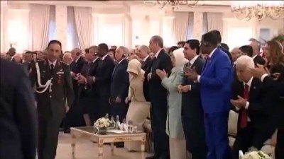 Назарбаев подмигнул супруге экс-президента Турции