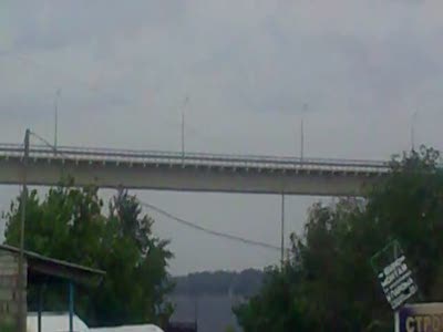 Мост через Волгу шатается