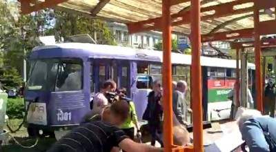 На ул. Серова в Днепропетровске взорвался трамвай