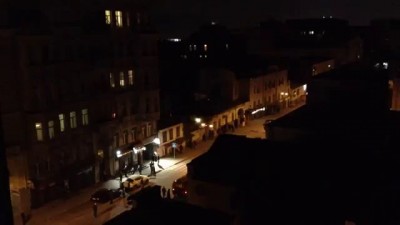 Харьков. улица Рымарская 18, Кидают коктейль молотова с дома [14.03.2014 - 22:00]