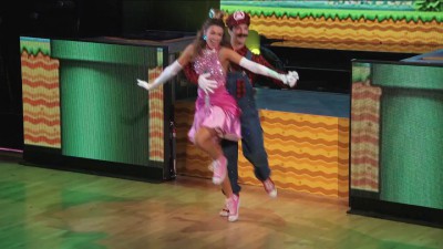 Марио 8 bit!Танцы с Принцессой,Луиджи и Грибом.