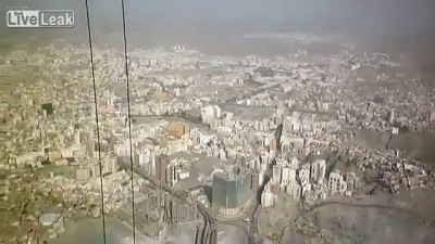 Видео, снятое строителями на высоте более 600 м ...