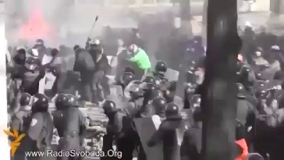 Жуткие Бои на Шелковичной  Майдан Киев Украина