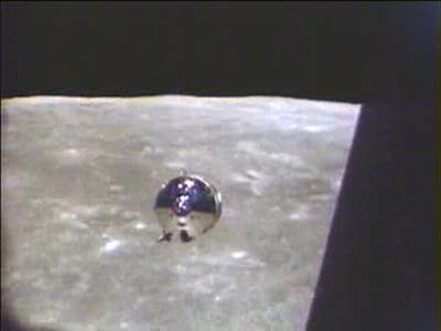 Аполлон 11 (?), быстролетящий объект на заднем плане