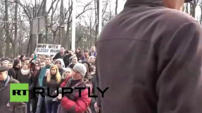 Ukraine: Lviv protesters demand trains to Kiev