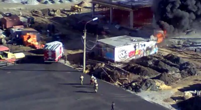 Снимает  дебил.