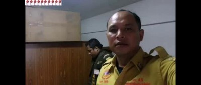 Залежался немножко мужик ...