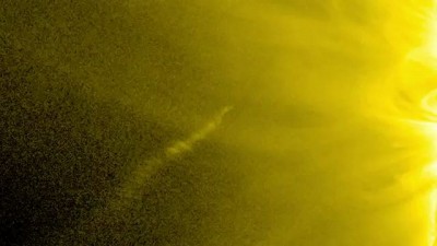 NASA | SDO Sees Comet Lovejoy Survive Close Encounter with Sun