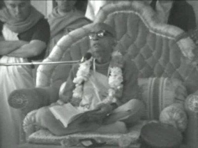 Коммунисты хотят поклонения себе вместо бога