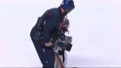 Referee Carries Kid Across Ice to the Net During Intermission Scrimmage (1/14/14)