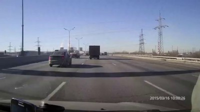 Потенциальный самоубийца на московой кольцевой автодороге (МКАД)