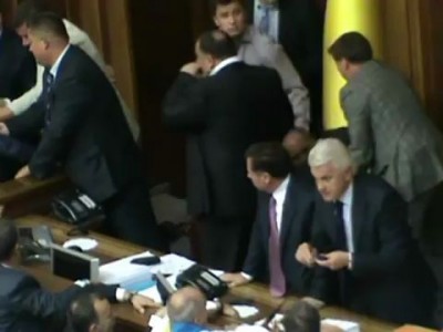 Драка в Раде из-за языка.MPG