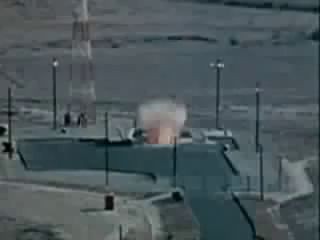 Медленно ракеты улетают вдаль ...