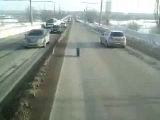 Колесо катилось по дороге около 1500 метров