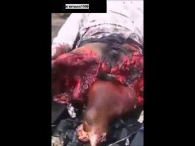 Пытается нащупать свои ноги ...