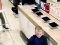 девочка и планшет