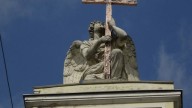 ангела с крестом на аттике Петрикирхе до реставрации