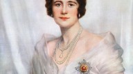 Coronation_portrait_of_Queen_Elizabeth_(the_Queen_Mother)1937