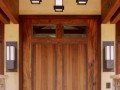 Dveri-derevyannie-vhodnie-2-650x1024