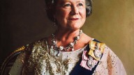 Queen_Elizabeth_the_Queen_Mother_portrait