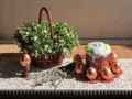 Easter_Kulich_Wicker_basket_Eggs_Branches_562643_1348x1024