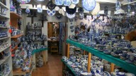 Gzhel_Souvenir_shop_02