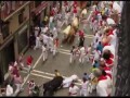 Бег с быками на празднике Святого Фермина в Памплоне ...