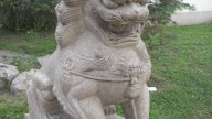 Lion_statue_in_chinese_park_in_St._Piterstburg